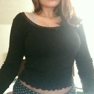 Black top w lace detail n bow on top